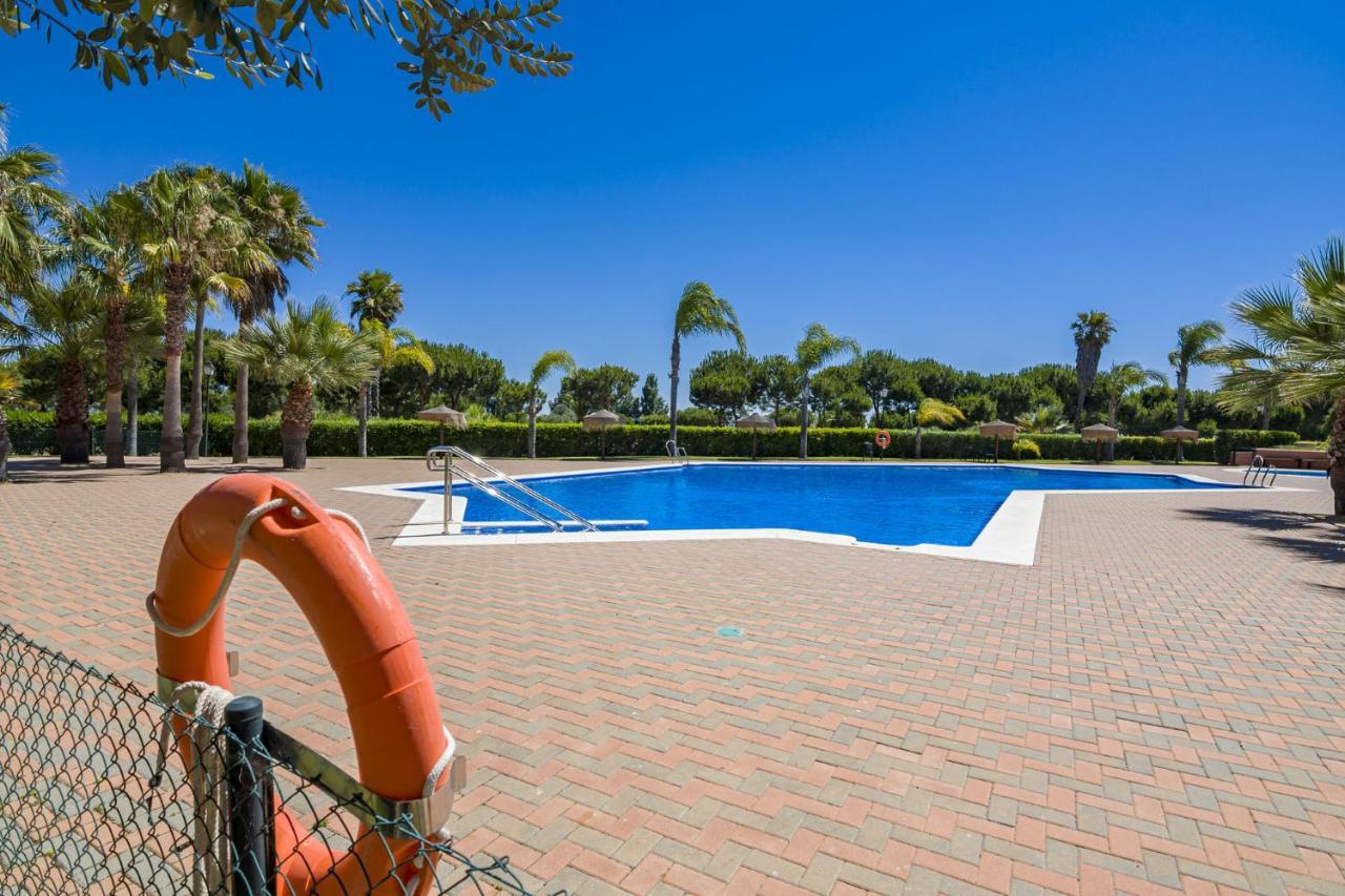 Prado Golf By H Apartment Исла Канела Екстериор снимка