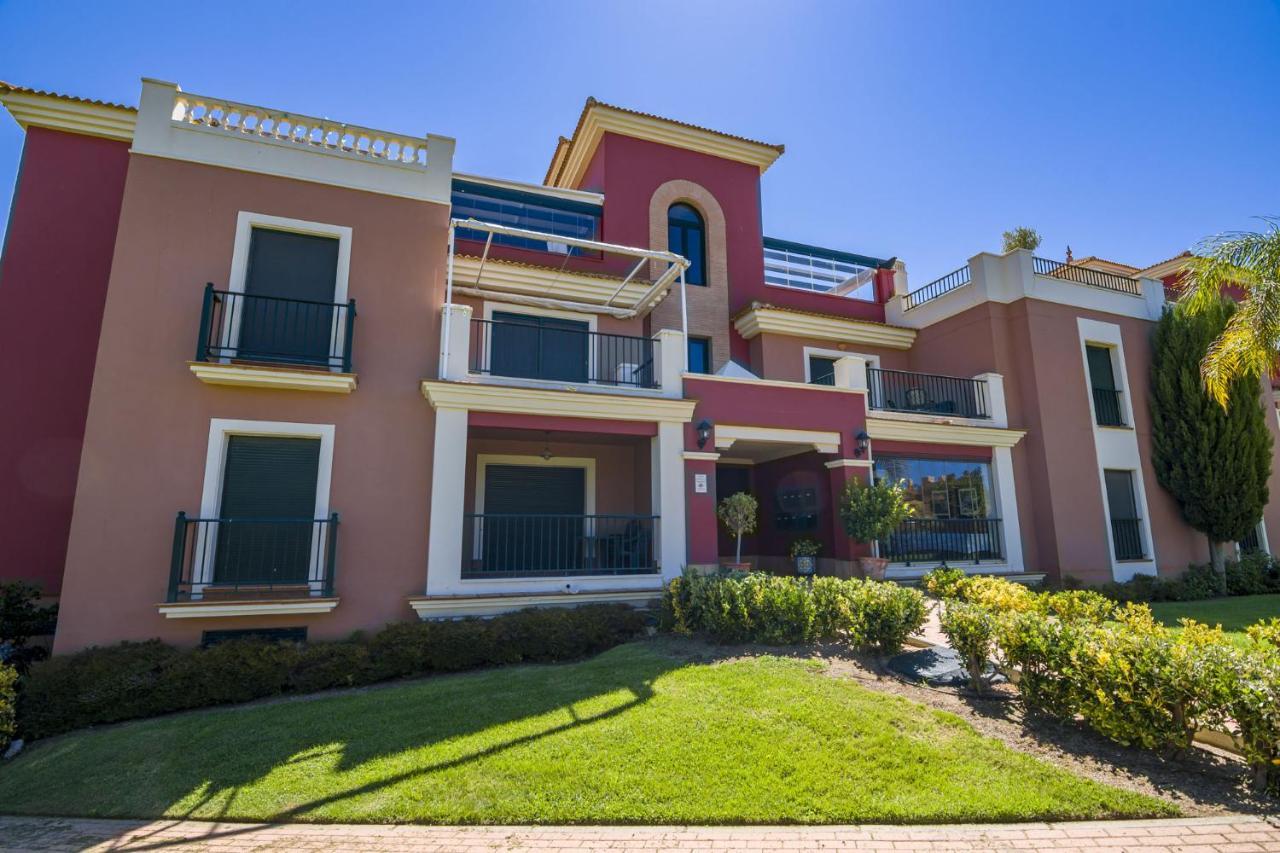 Prado Golf By H Apartment Исла Канела Екстериор снимка