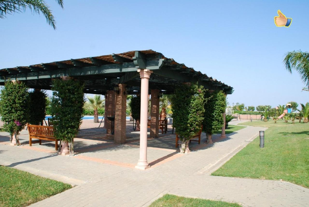 Prado Golf By H Apartment Исла Канела Екстериор снимка