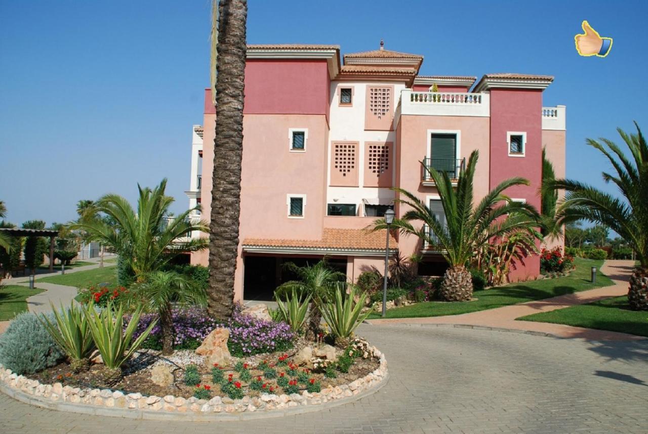 Prado Golf By H Apartment Исла Канела Екстериор снимка